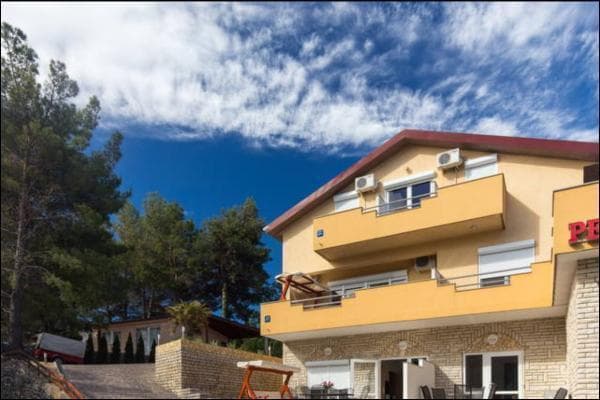 Croatia Listing — photo 2