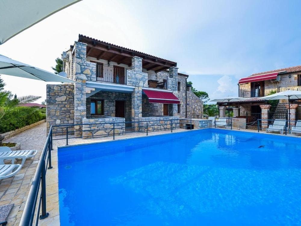 Croatia Listing — photo 2